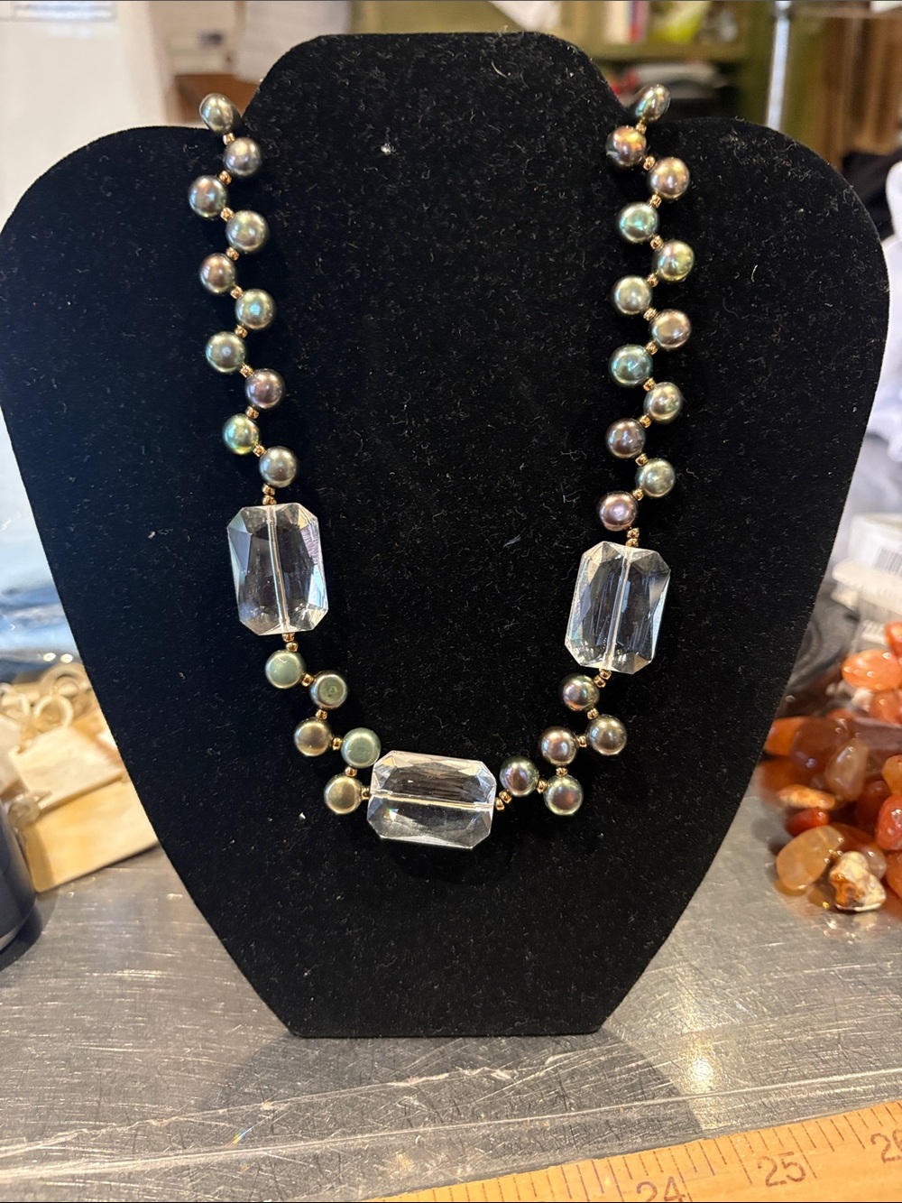 NWT Iridescent Pearl Statement Necklace